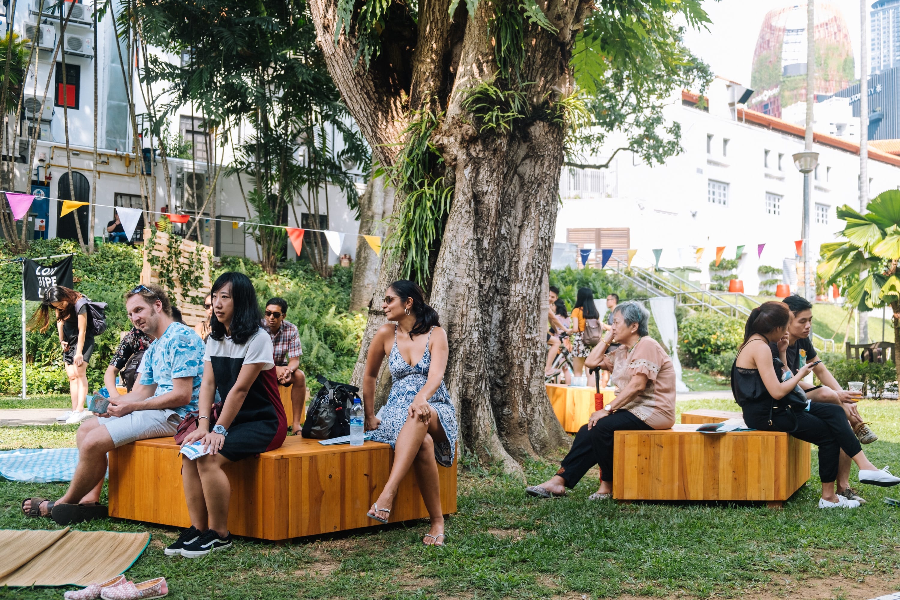 Photo of public furniture 